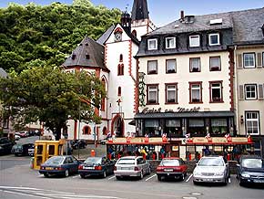 St. Goarer Stadtbahn Burgexpress Haltestelle vor der Stiftskirche,  1999, WHO